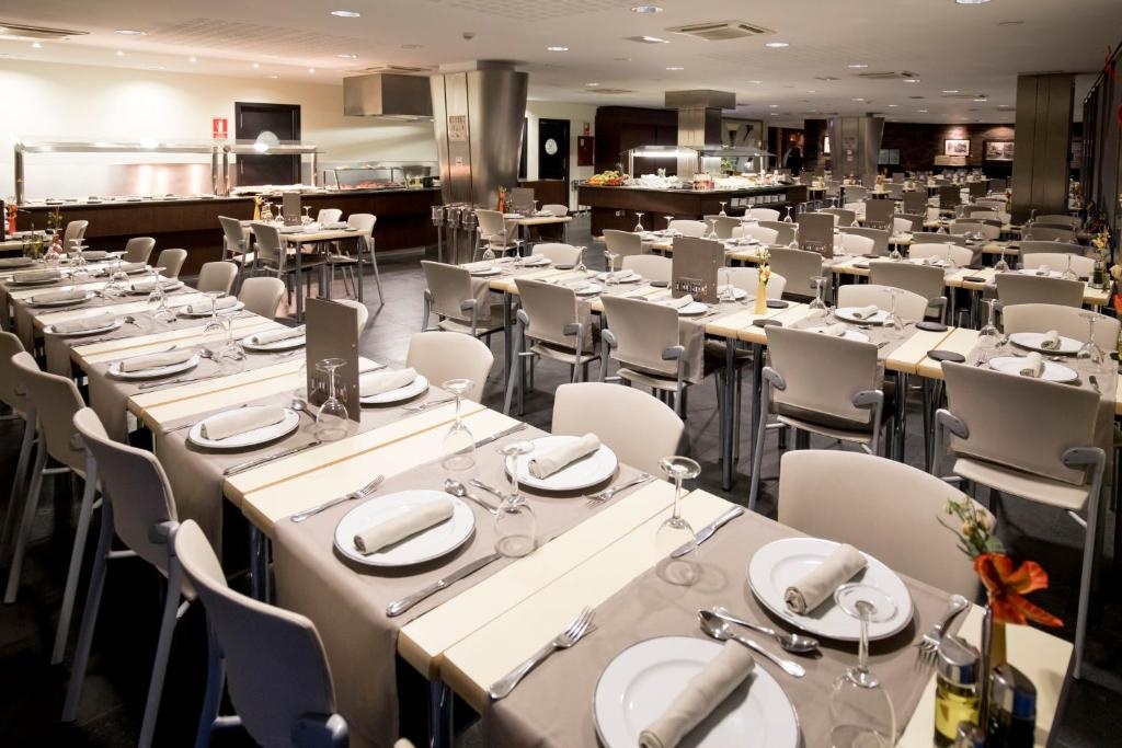 Font DArgent Canillo  Dining  Restaurant 3