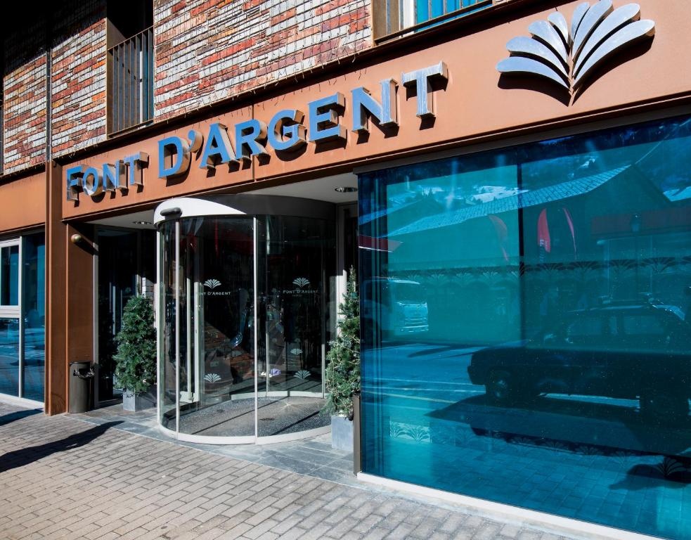 Font DArgent Canillo  Property Views  Entrance 6