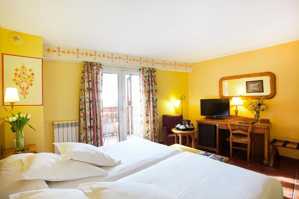 Ski Plaza Hotel Wellness  Rooms  Double Or Twin Room 5