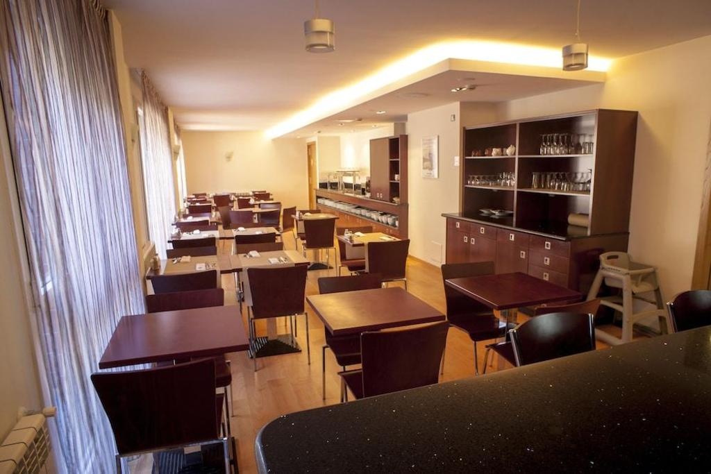 Obaga Blanca Spa  Dining  Dining Image 2 2