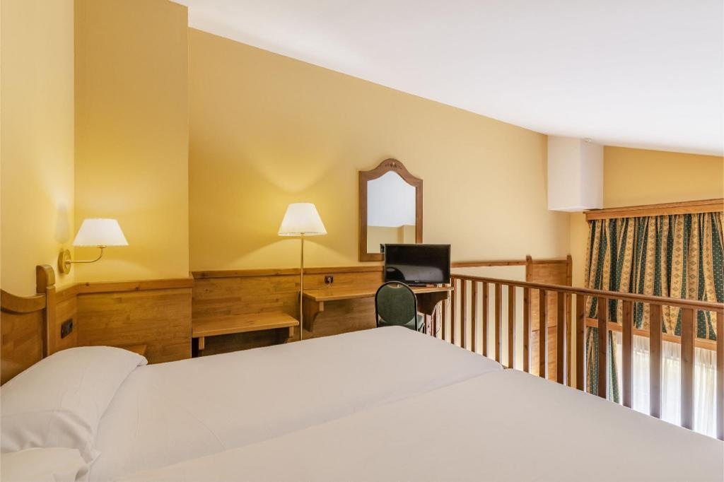 Sport Hotel Village  Rooms  Rooms Image 9 9