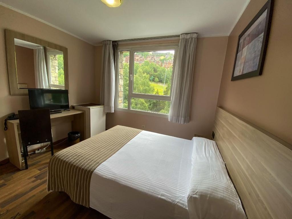 Hotel Vall Ski  Rooms  Rooms Image 4 4
