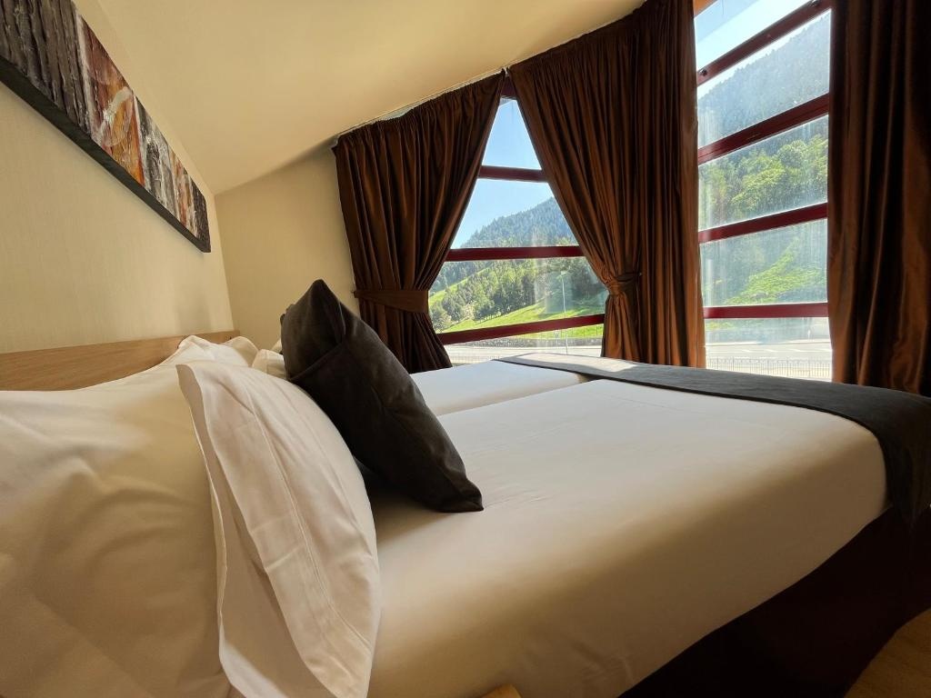 Wuau Hotel Galanthus Spa  Rooms  Rooms Image 30 30