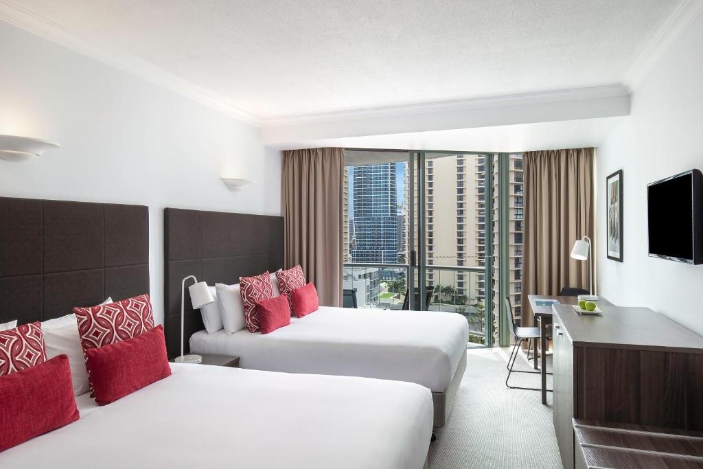 Mantra Legends Surfers Paradise  Facilities  Balconyterrace 15
