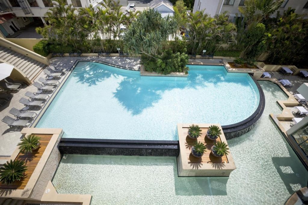 Mantra Legends Surfers Paradise  Facilities  Swimming Pool Outdoor 14