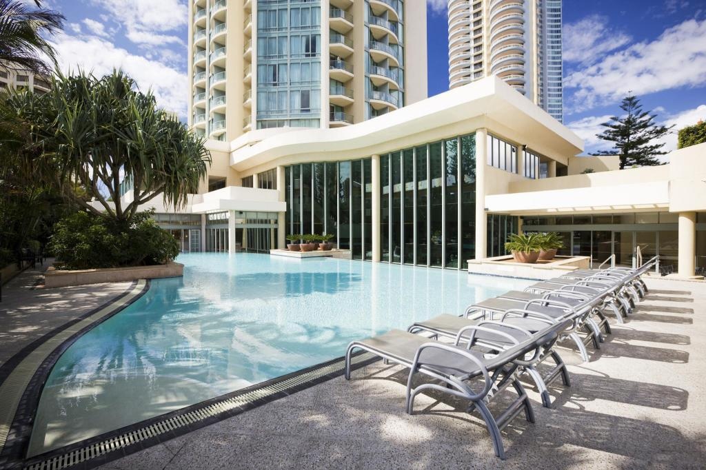 Mantra Legends Surfers Paradise  Facilities  Swimming Pool Outdoor 18