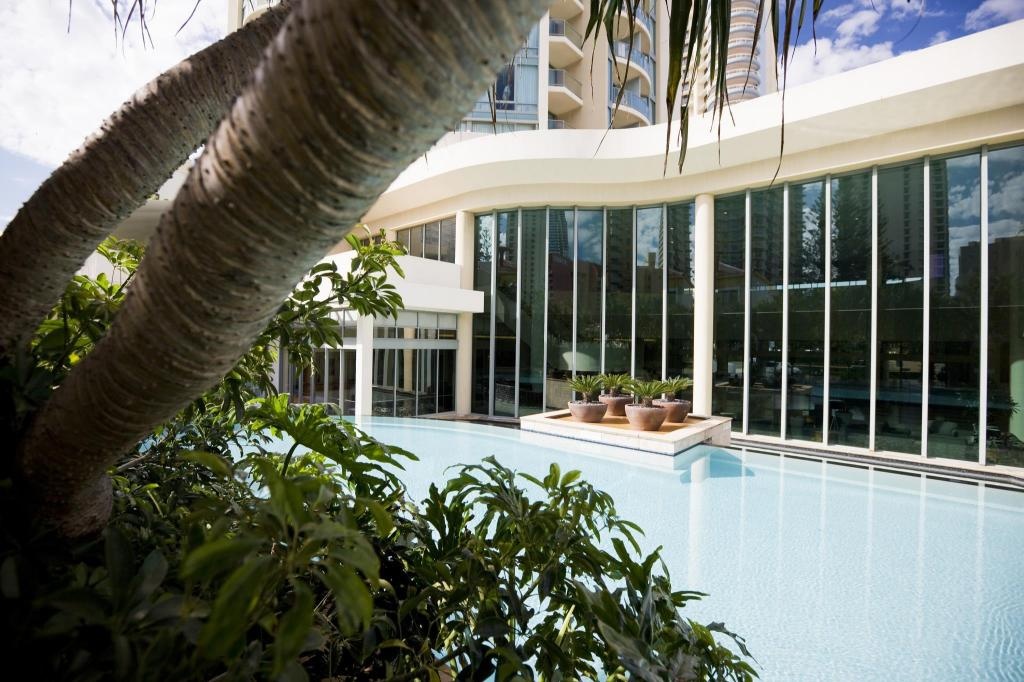 Mantra Legends Surfers Paradise  Facilities  Swimming Pool Outdoor 22