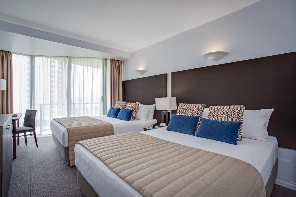 Mantra Legends Surfers Paradise  Rooms  Rooms Image 4 4