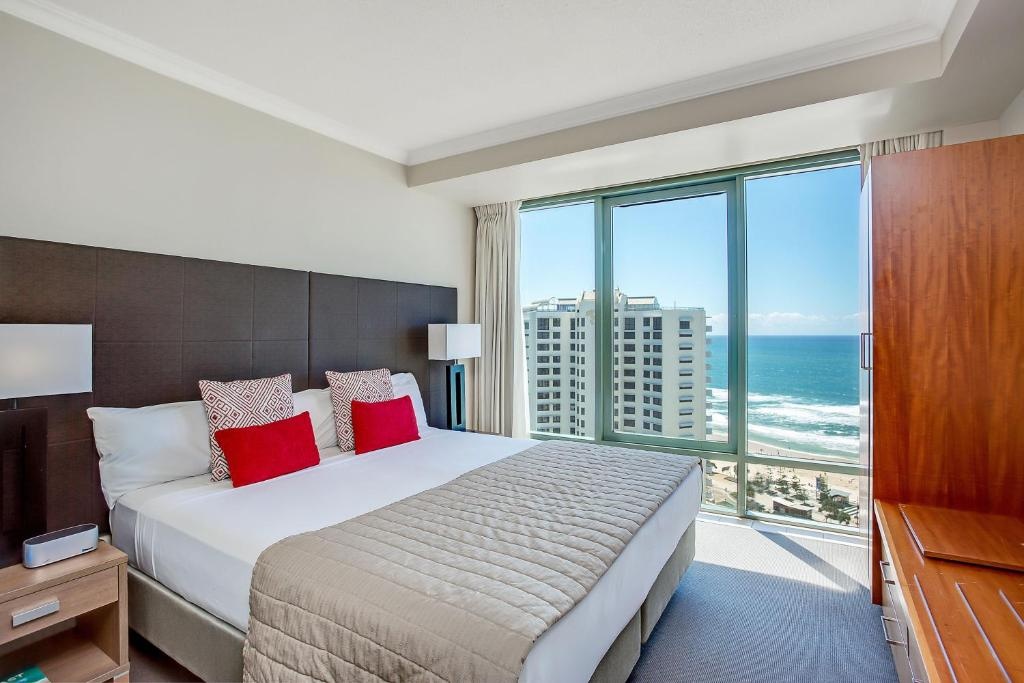 Mantra Legends Surfers Paradise  Rooms  Rooms Image 9 9