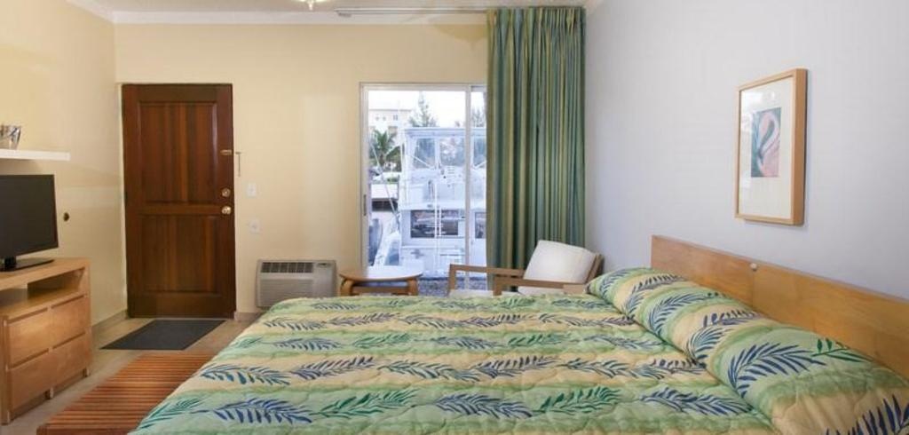 Flamingo Bay Hotel Marina  Rooms  Rooms Image 7 7