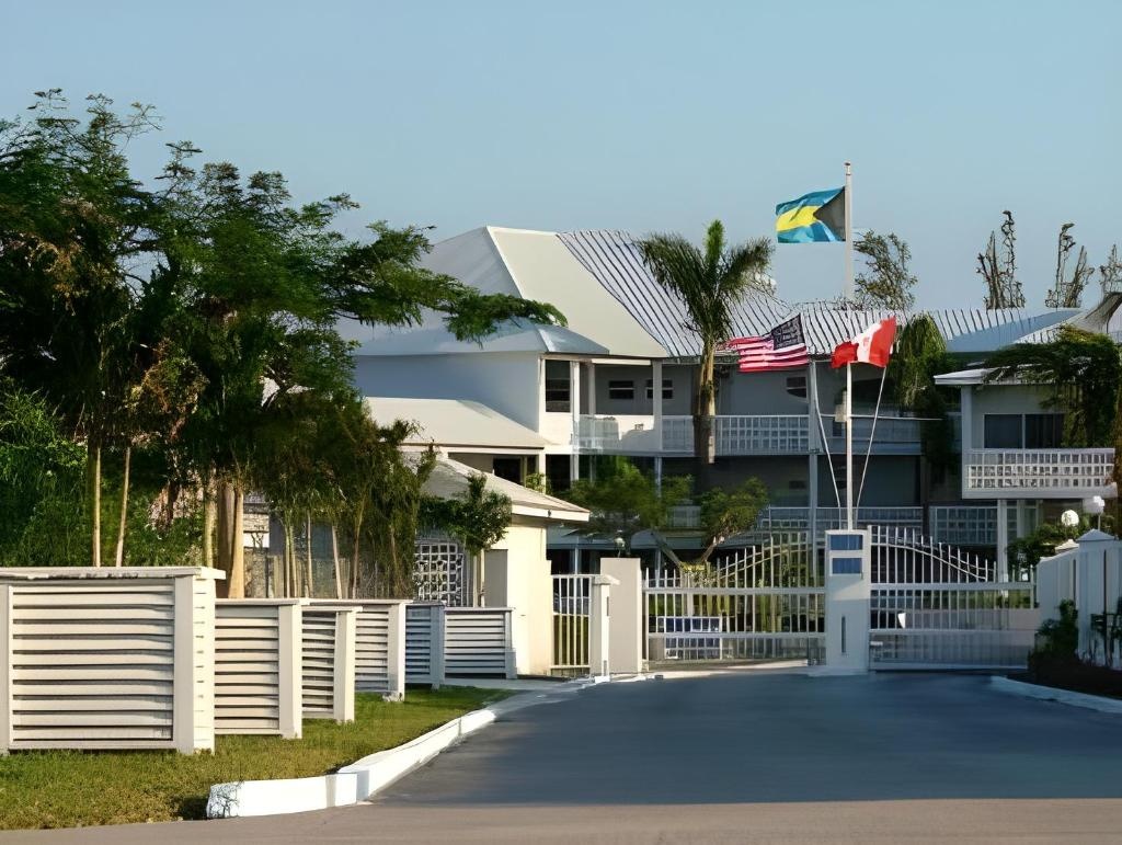 Ocean Reef Yacht Club Resort  Property Views  Exterior View 10