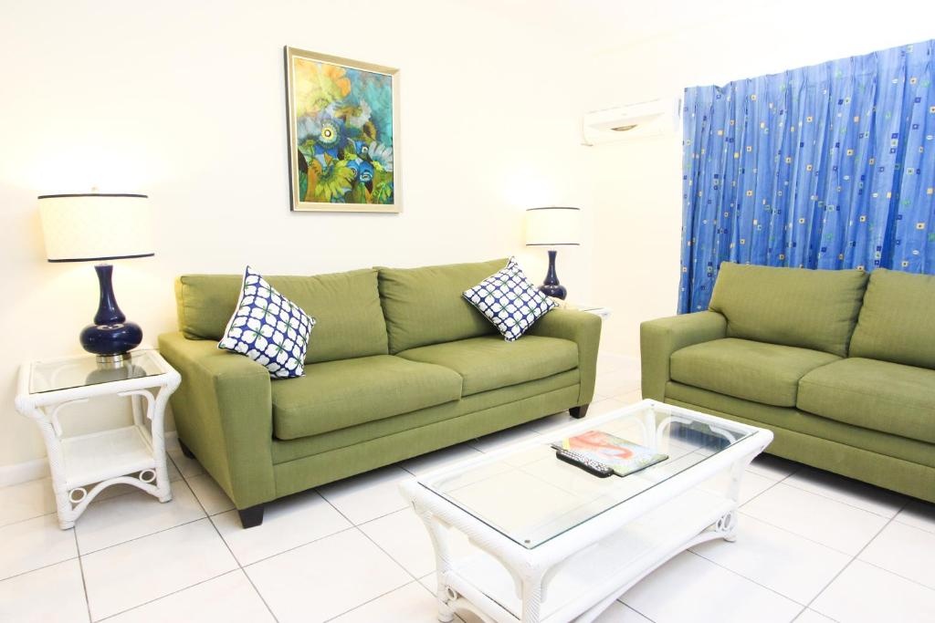 Ocean Reef Yacht Club Resort  Rooms  Studio With Balcony 17
