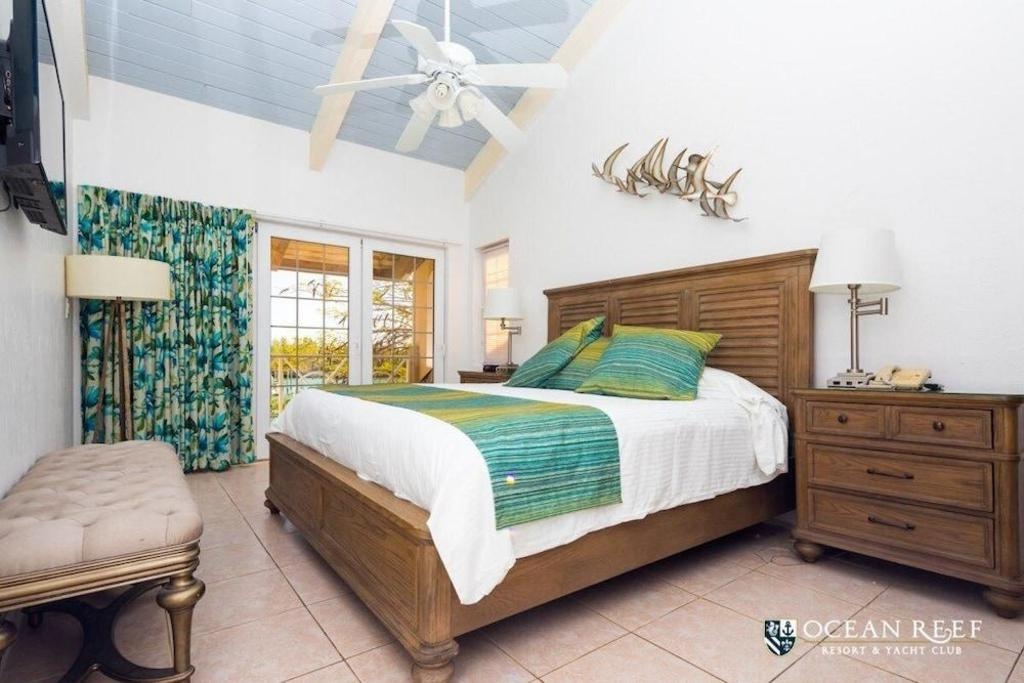 Ocean Reef Yacht Club Resort  Rooms  Rooms Image 13 13