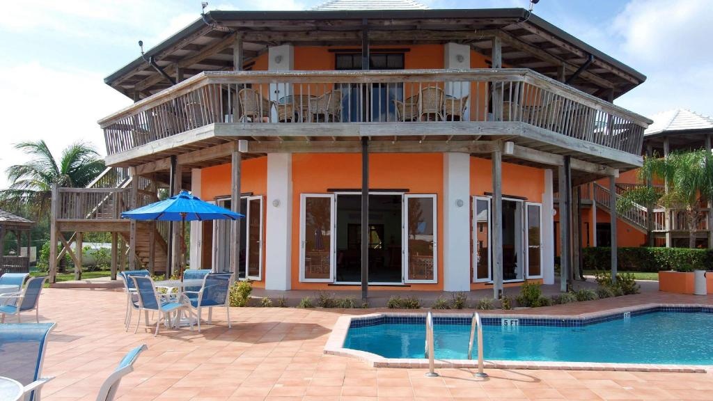 Running Mon Sunrise Resort And Marina  Facilities  Swimming Pool 7