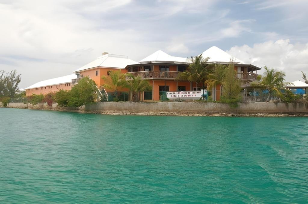 Running Mon Sunrise Resort And Marina  Property Views  Exterior View 6