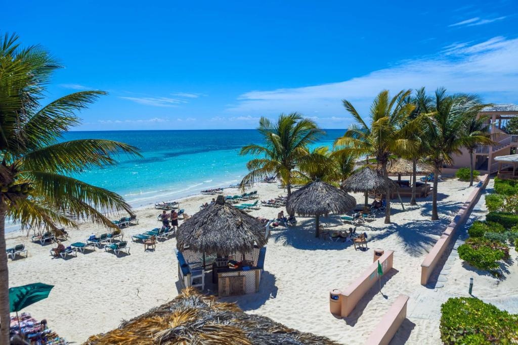 Island Seas Resort  Facilities  Beach 6