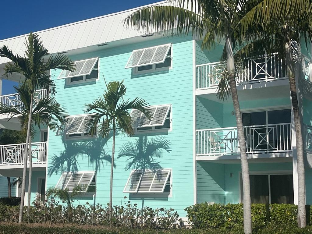 Dolphin Cove  Property Views  Exterior View 11
