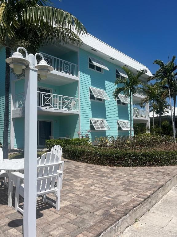 Dolphin Cove  Property Views  Exterior View 16