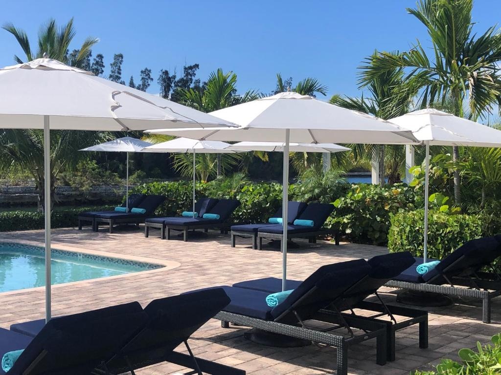 Dolphin Cove  Property Views  View 6