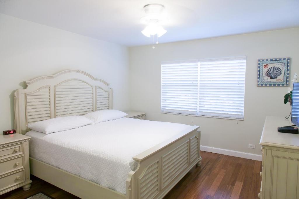 Dolphin Cove  Rooms  Rooms Image 11 11