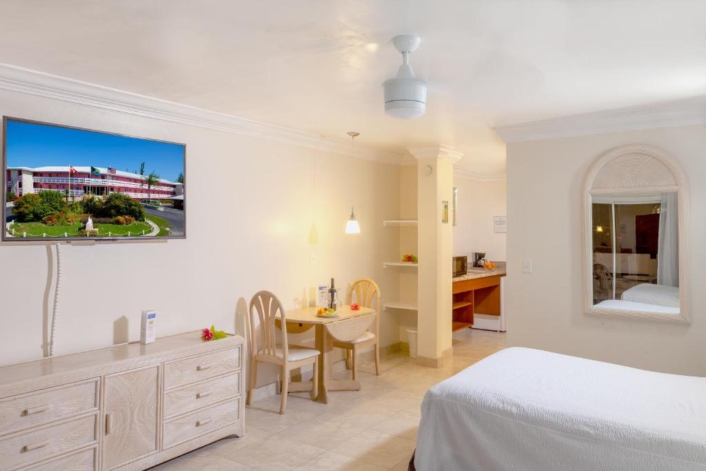 Bell Channel Inn Hotel Bahamas  Facilities  Facilities 4