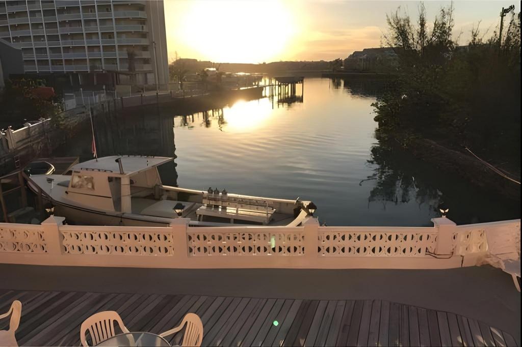 Bell Channel Inn Hotel Bahamas  Property Views  View 8