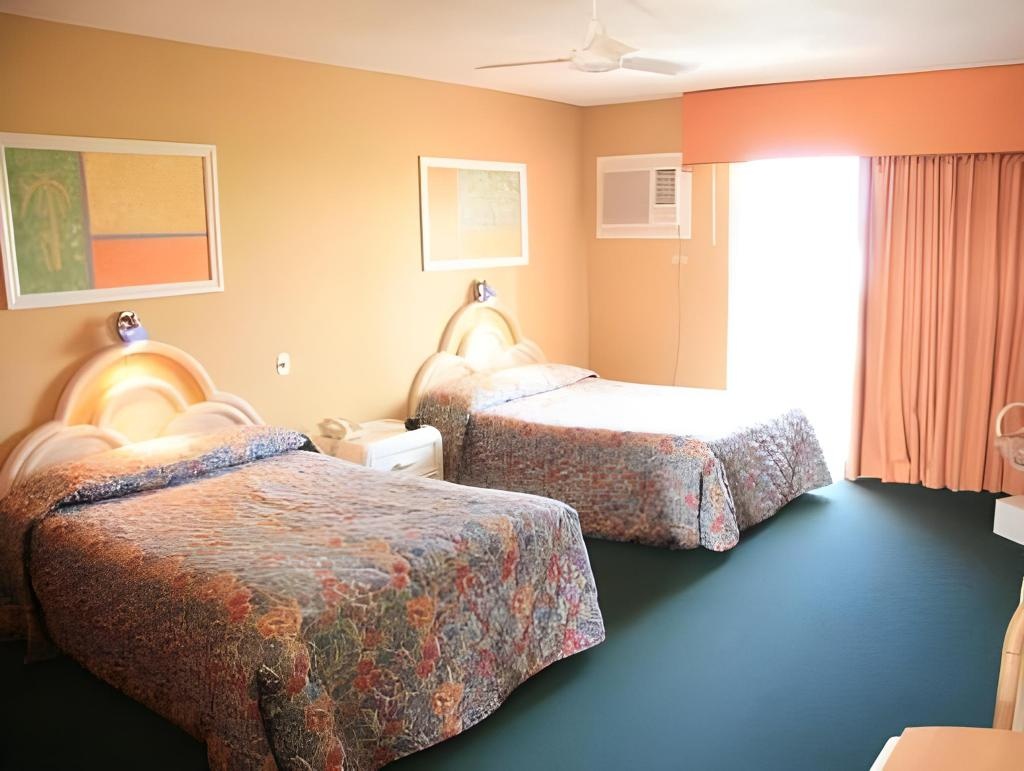 Bell Channel Inn Hotel Bahamas  Rooms  Quad 6