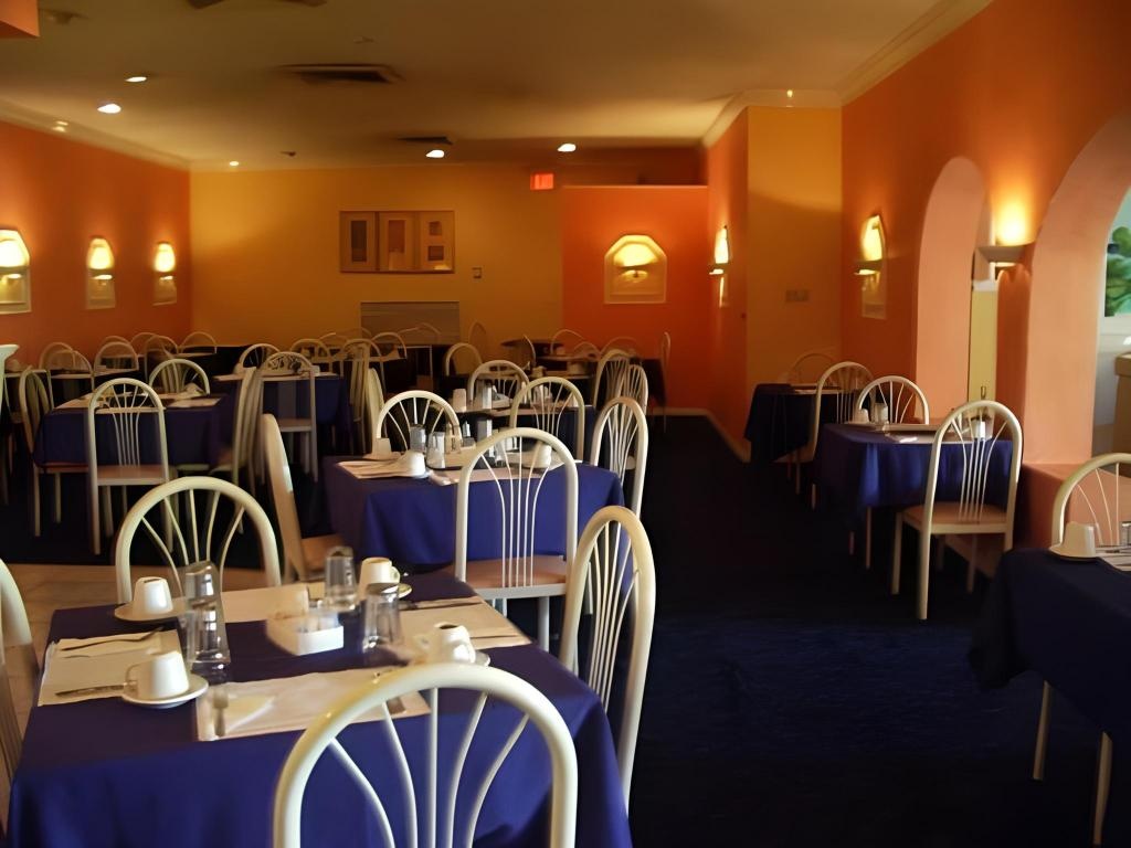 Royal Islander Hotel  Dining  Restaurant 2