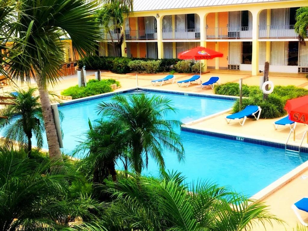 Royal Islander Hotel  Property Views  View 2