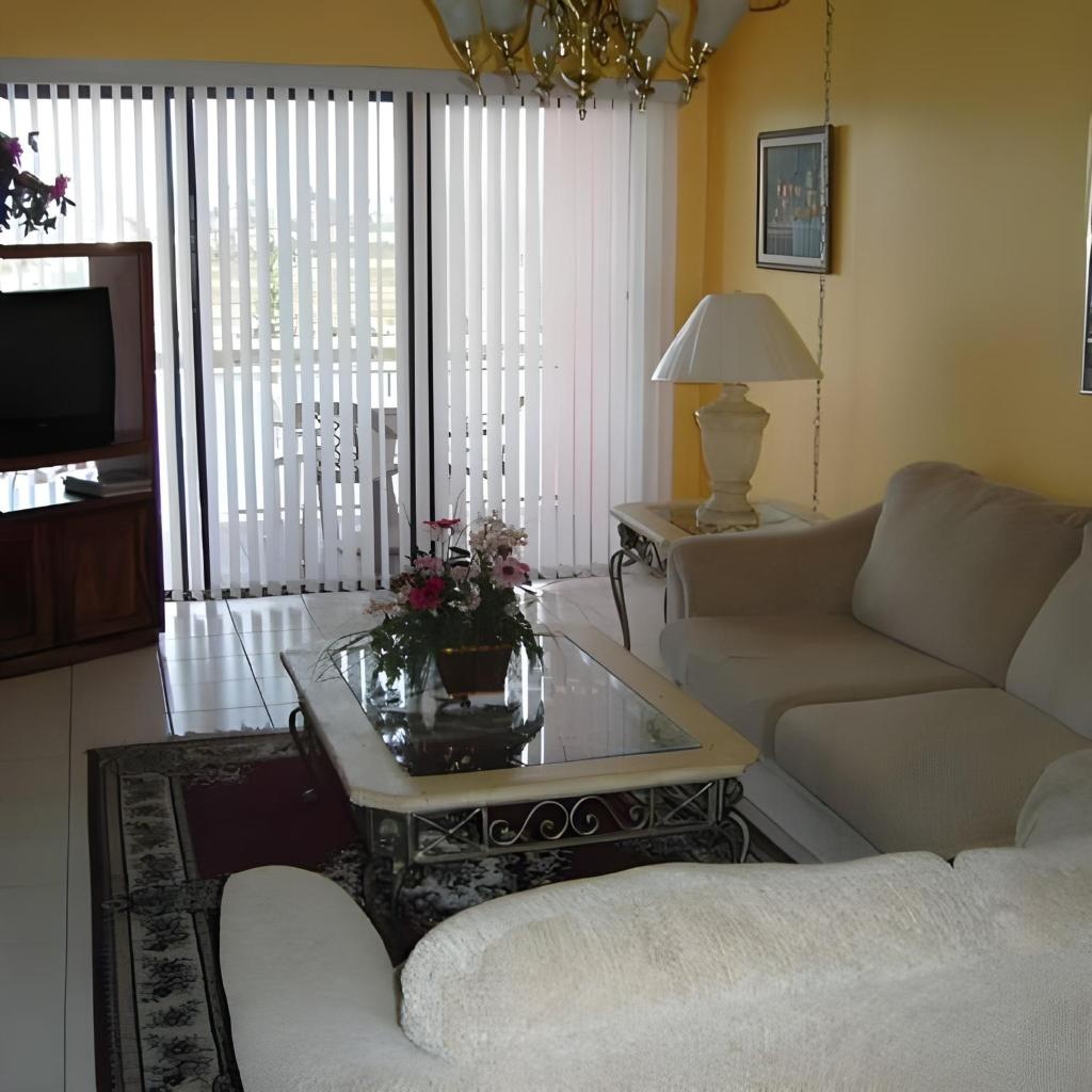 Dundee Bay Villas  Property Views  Lobby 2