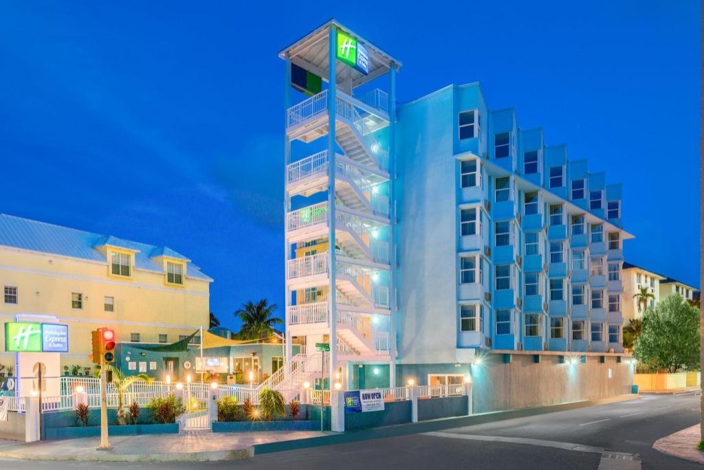 Holiday Inn Express Suites Nassau By IHG  Property Views  Exterior View 4