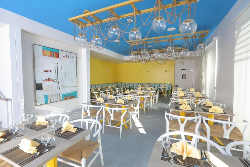 Warwick Paradise Island Bahamas All Inclusive Adults Only  Dining  Restaurant 6