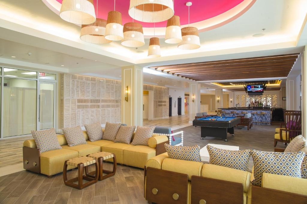 Warwick Paradise Island Bahamas All Inclusive Adults Only  Facilities  Barlounge 2