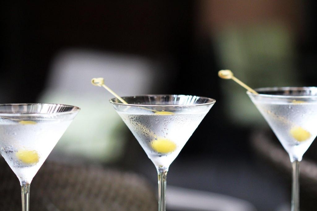 The Ocean Club A Four Seasons Resort Bahamas  Facilities  Bar 54