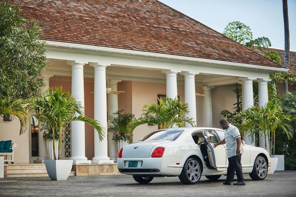 The Ocean Club A Four Seasons Resort Bahamas  Property Views  Entrance 24