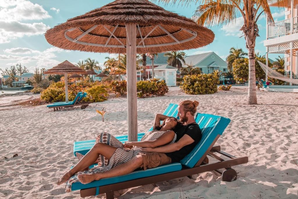 Sandyport Beach Resort  Facilities  Beach 17