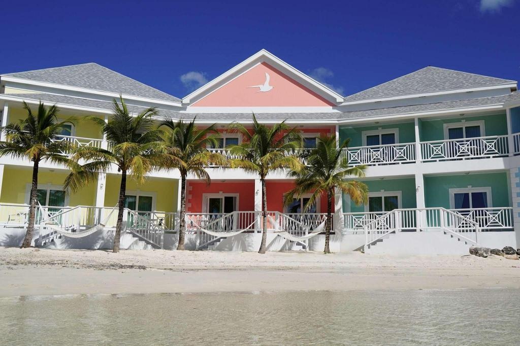 Sandyport Beach Resort  Facilities  Beach 8