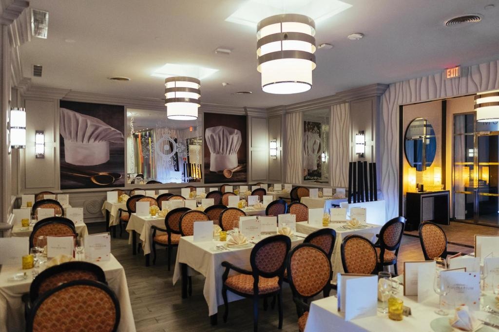 Riu Palace Paradise Island Adults Only All Inclusive  Dining  Restaurant 12