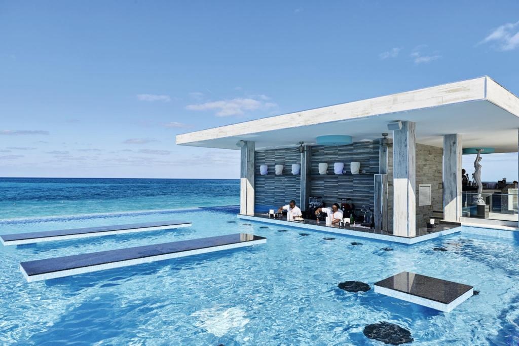Riu Palace Paradise Island Adults Only All Inclusive  Facilities  Poolside Bar 5
