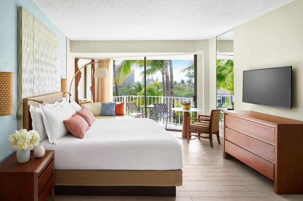 The Coral At Atlantis  Rooms  Terrace View King Room View 9