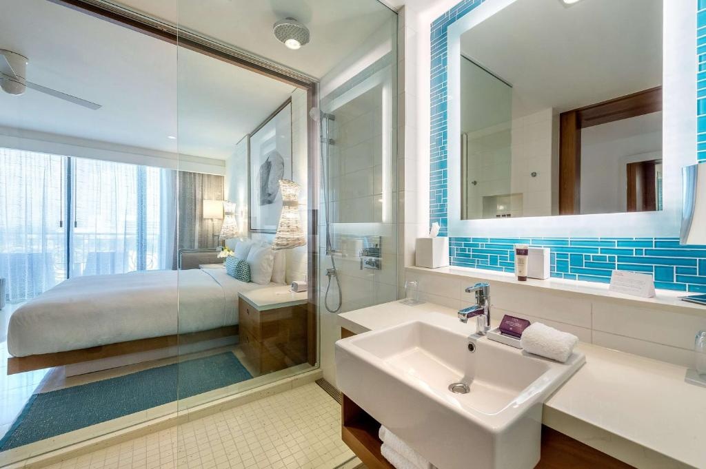 Grand Hyatt Baha Mar  Facilities  Bathroom 4