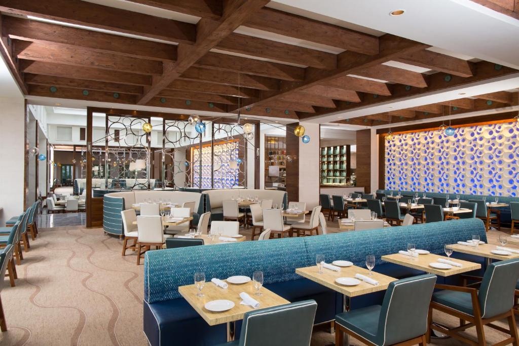 The Reef At Atlantis  Dining  Food And Beverages 7