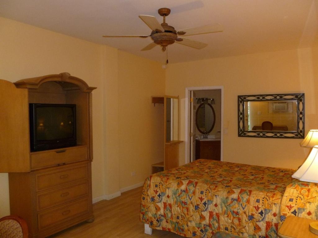 The Orchard Garden Hotel  Rooms  Rooms Image 4 4