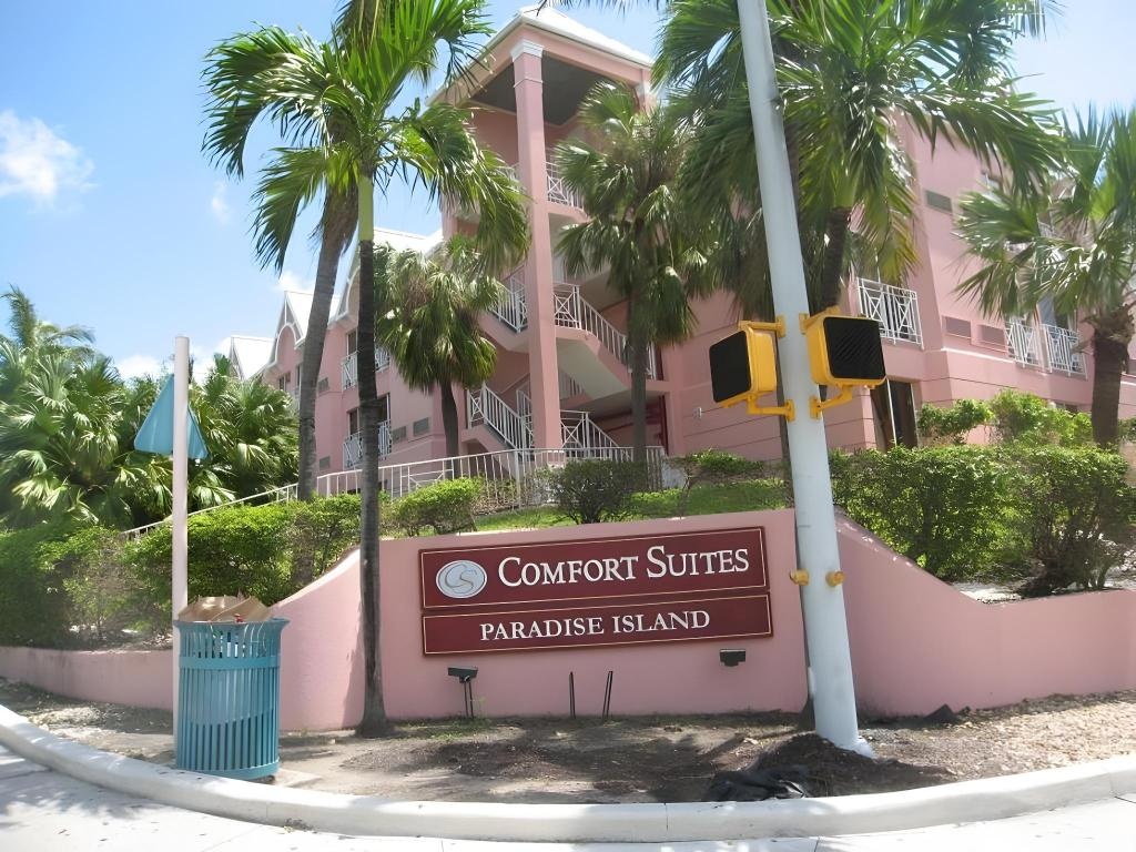 Comfort Suites Paradise Island  Property Views  Property Views Image 11 11