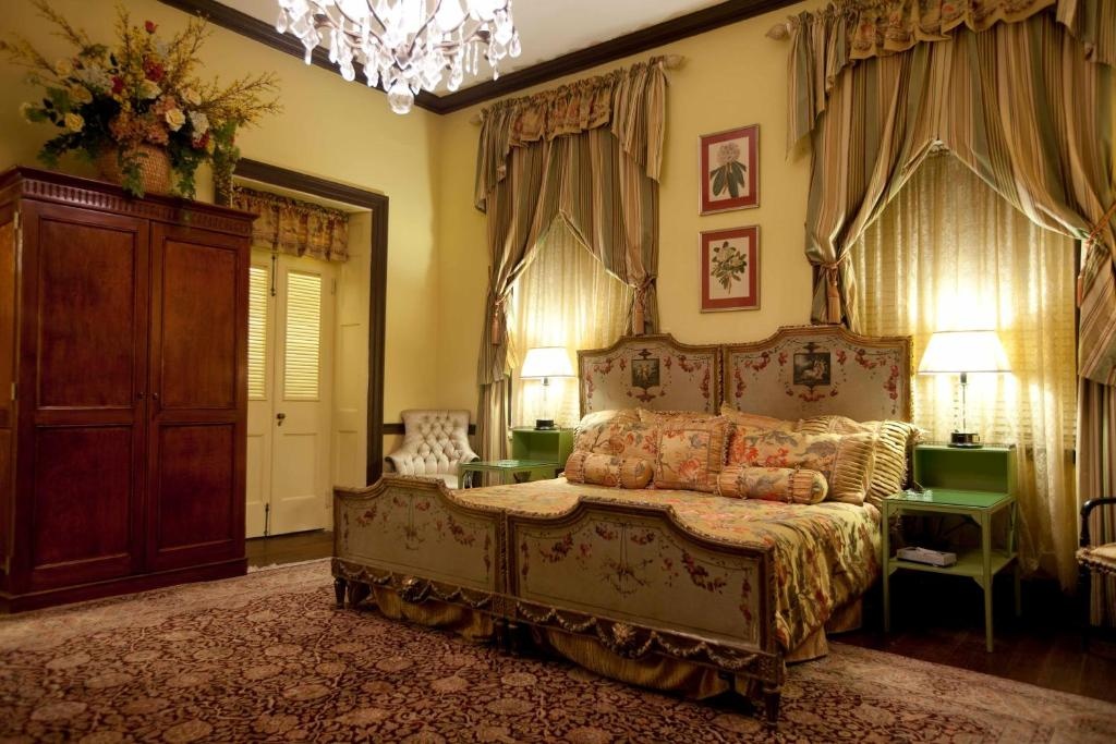Graycliff Hotel  Rooms  Deluxe King Room 5