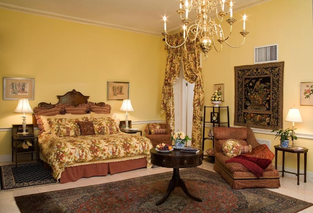 Graycliff Hotel  Rooms  Suite 3