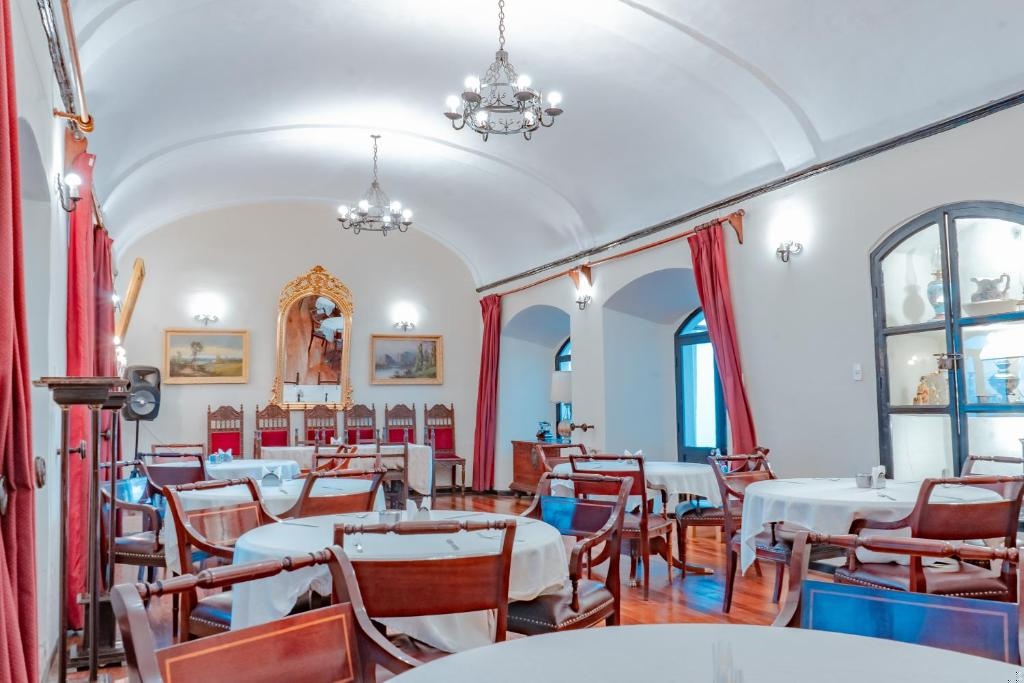 Hostal Colonial Potosi  Dining  Dining Image 2 2