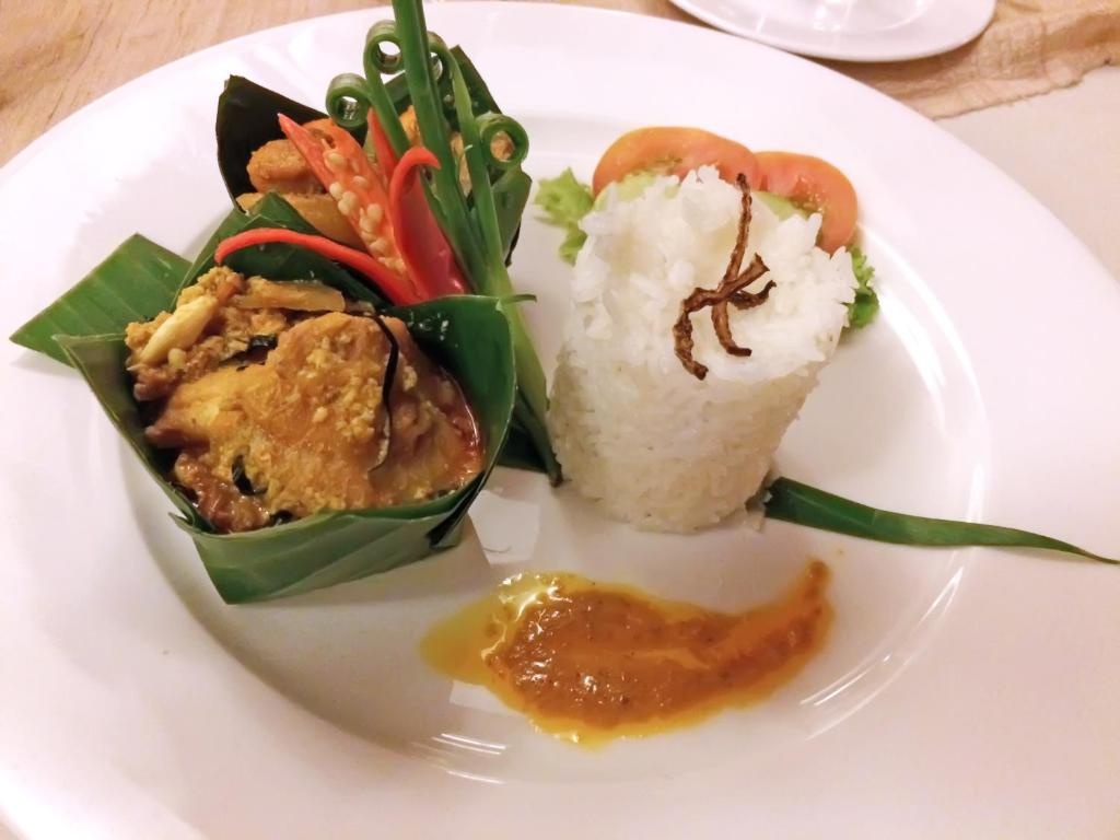Angkor Rendezvous Private Pool Villa  Dining  Food And Beverages 3