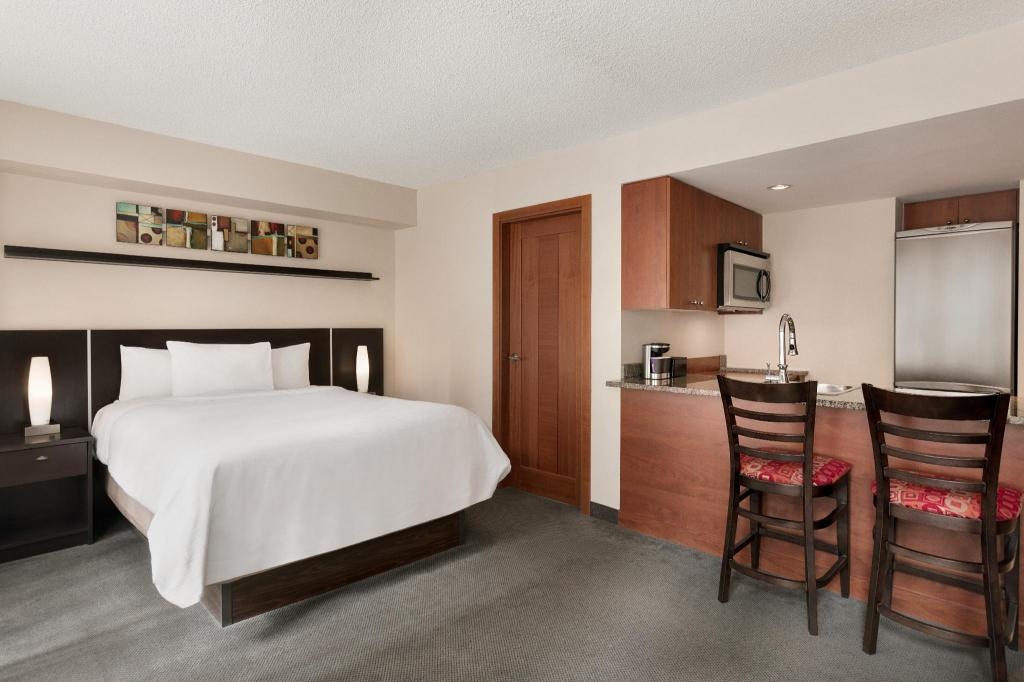 Embassy Suites By Hilton Downtown Montreal  Rooms  1 Room Studio With 1 Double Bed Mobility Accessible Bed 12