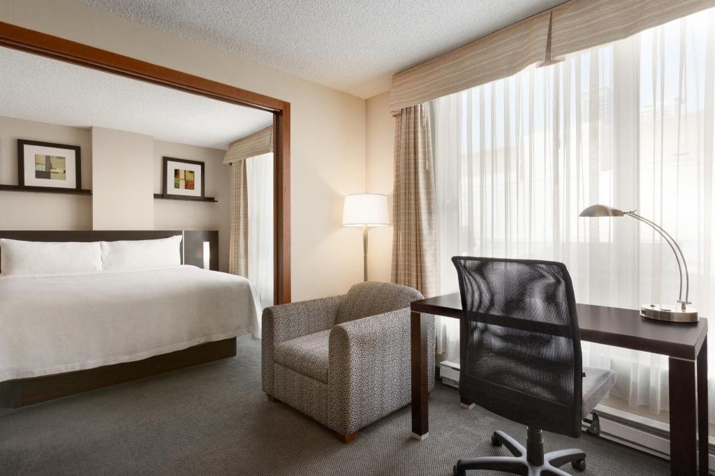 Embassy Suites By Hilton Downtown Montreal  Rooms  2 Room Suite With 1 King Bed Fireplace Jet Bath View 3